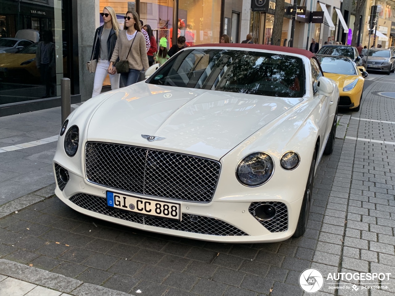 Bentley Continental GTC 2019