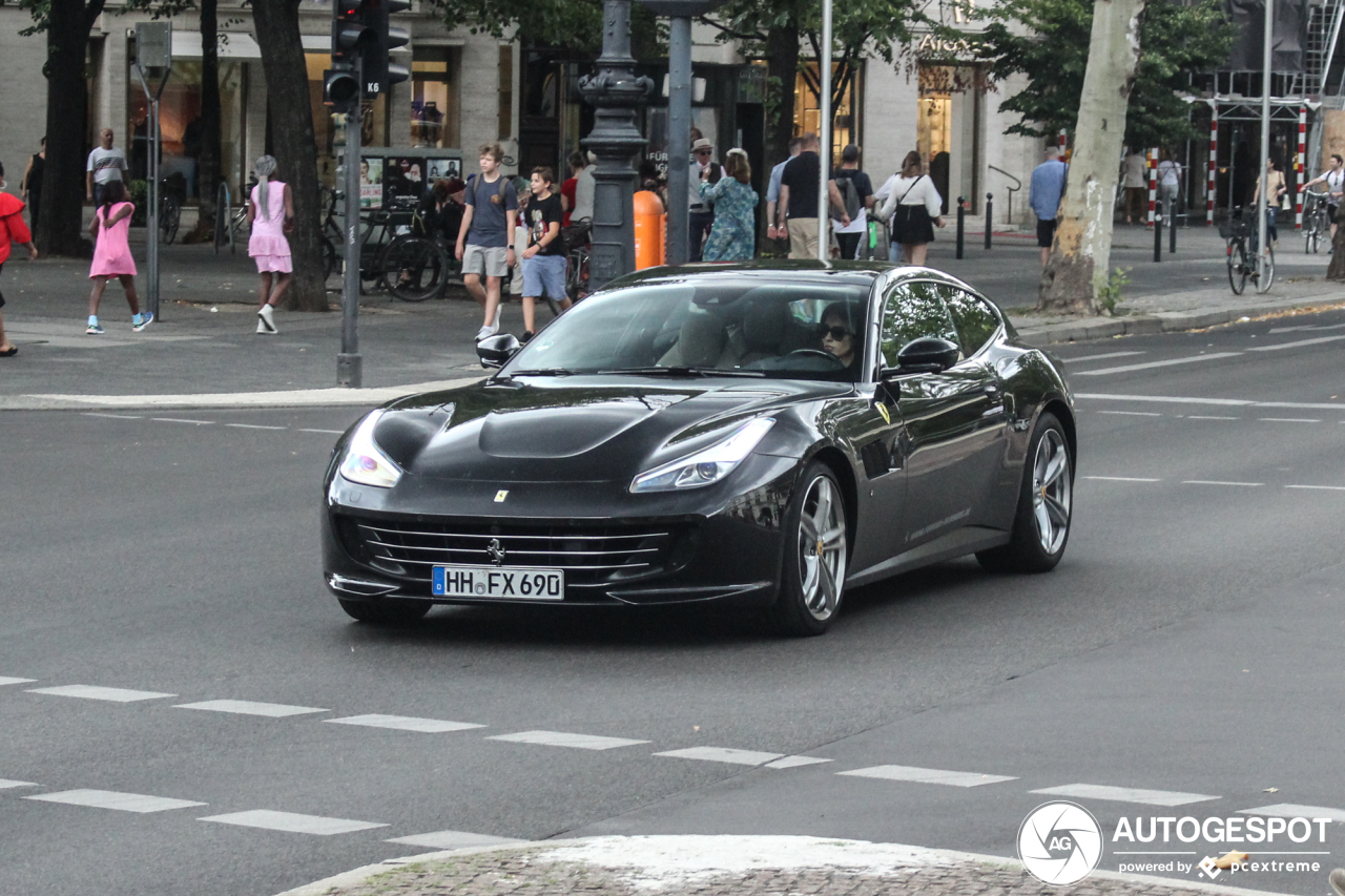 Ferrari GTC4Lusso