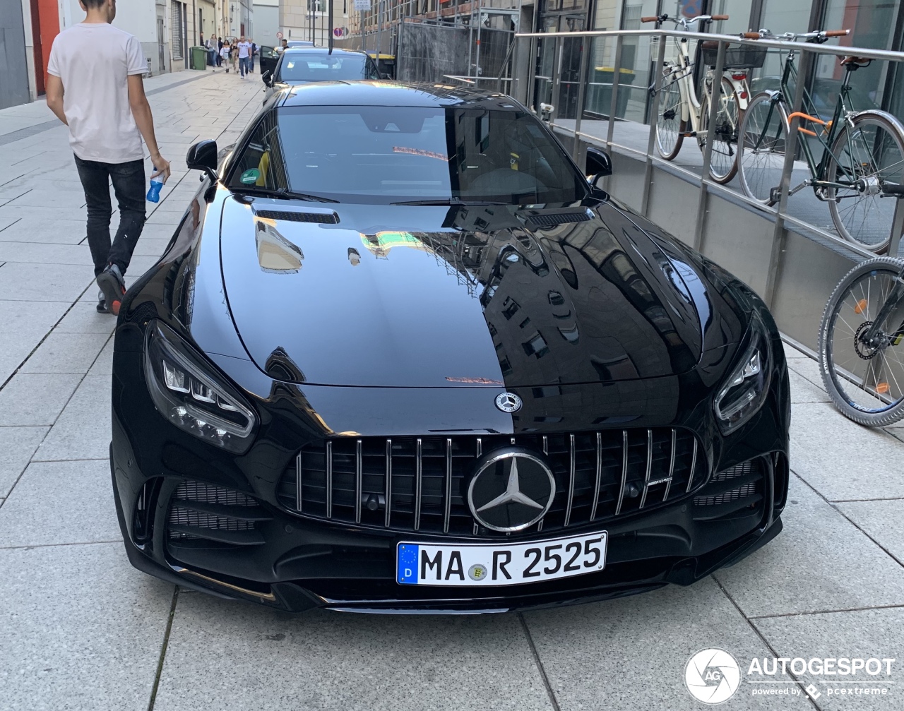 Mercedes-AMG GT R C190 2019