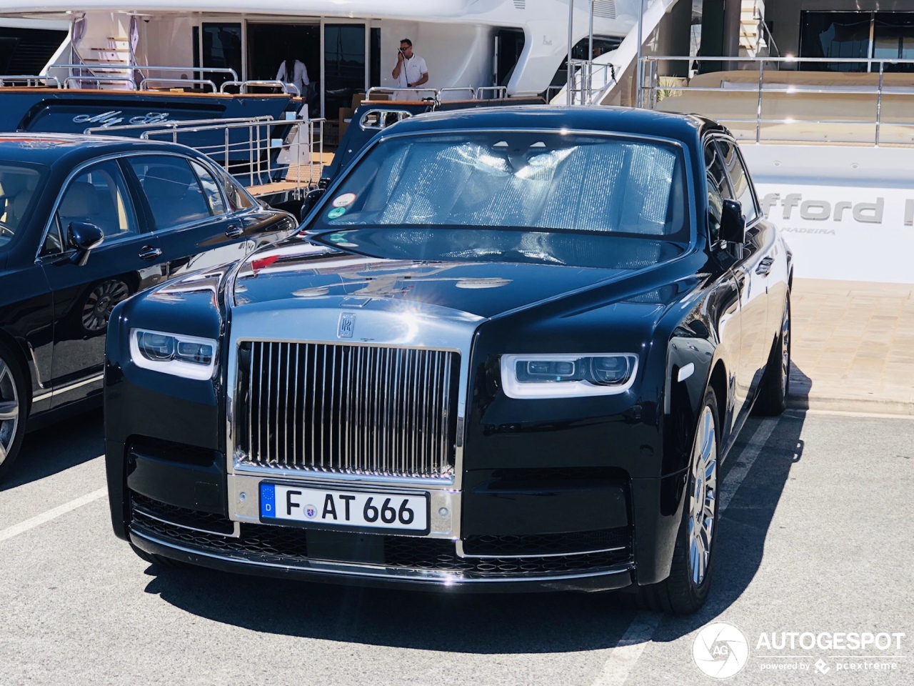 Rolls-Royce Phantom VIII EWB