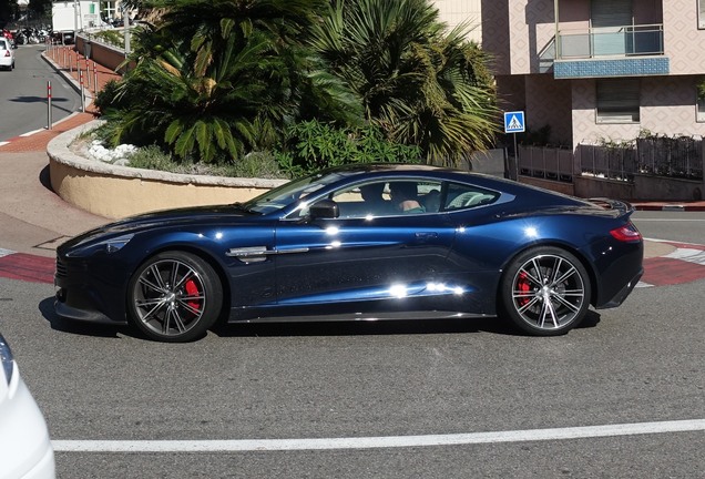 Aston Martin Vanquish 2013