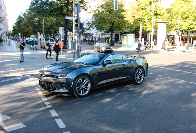 Chevrolet Camaro SS Convertible 2016 50th Anniversary