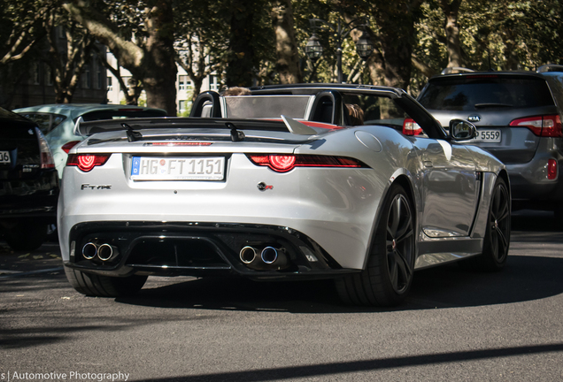 Jaguar F-TYPE SVR Convertible 2017