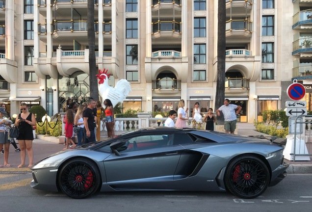 Lamborghini Aventador LP700-4