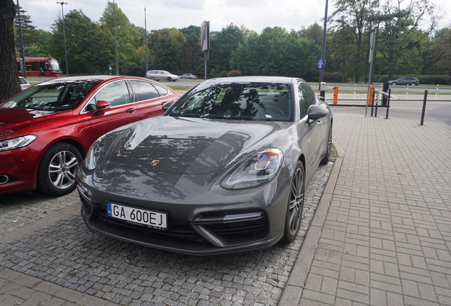 Porsche 971 Panamera Turbo S E-Hybrid