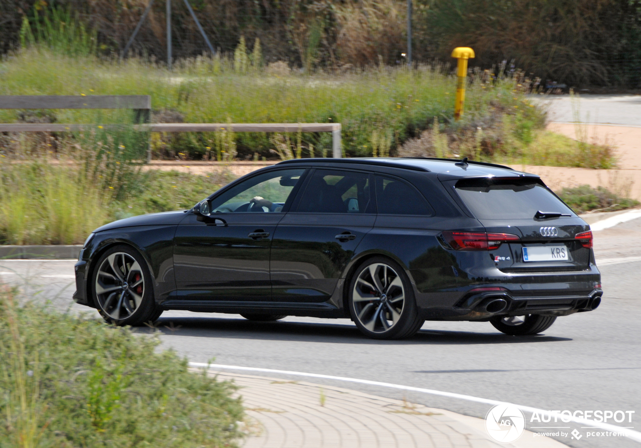 Audi RS4 Avant B9