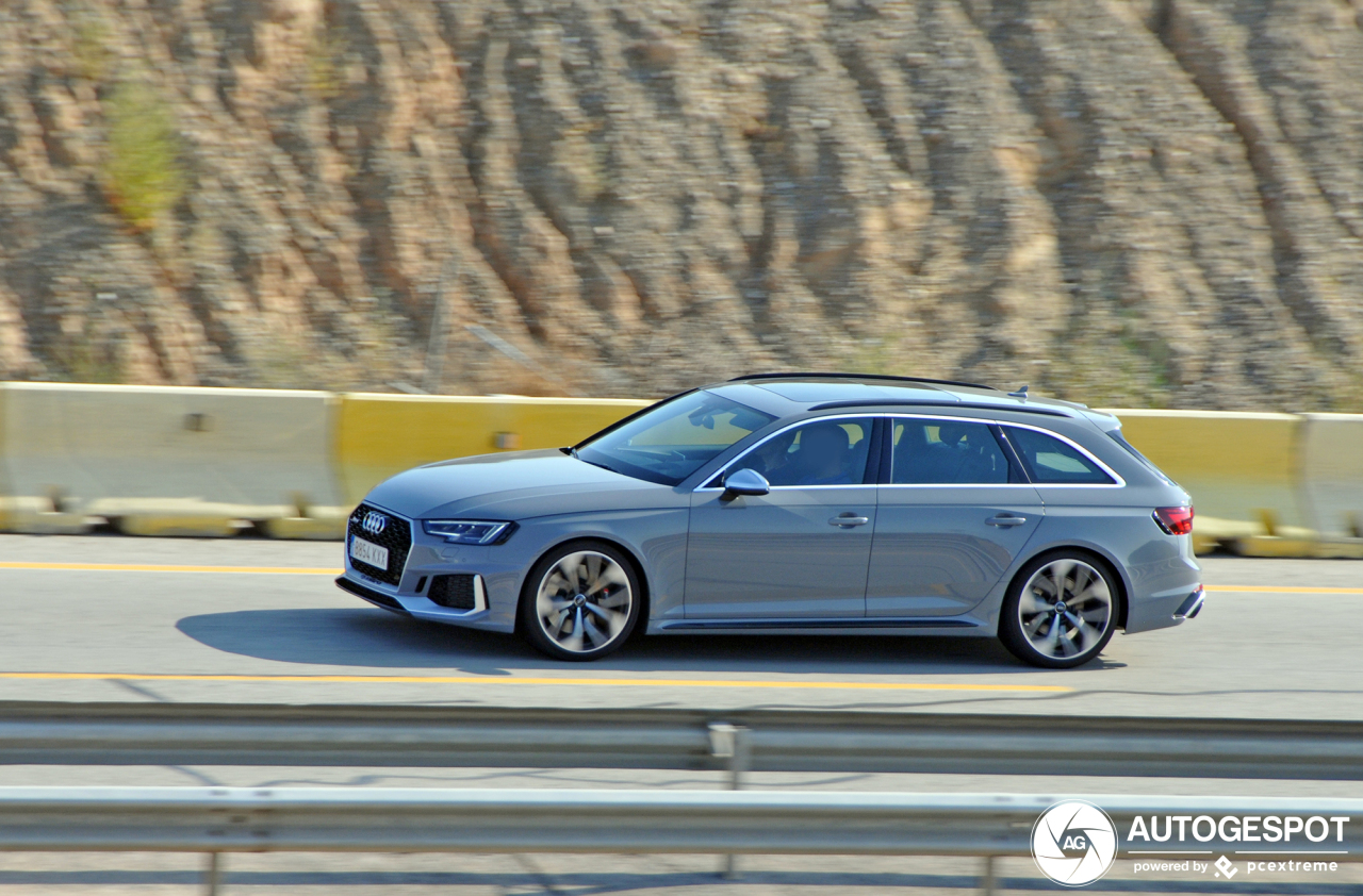 Audi RS4 Avant B9