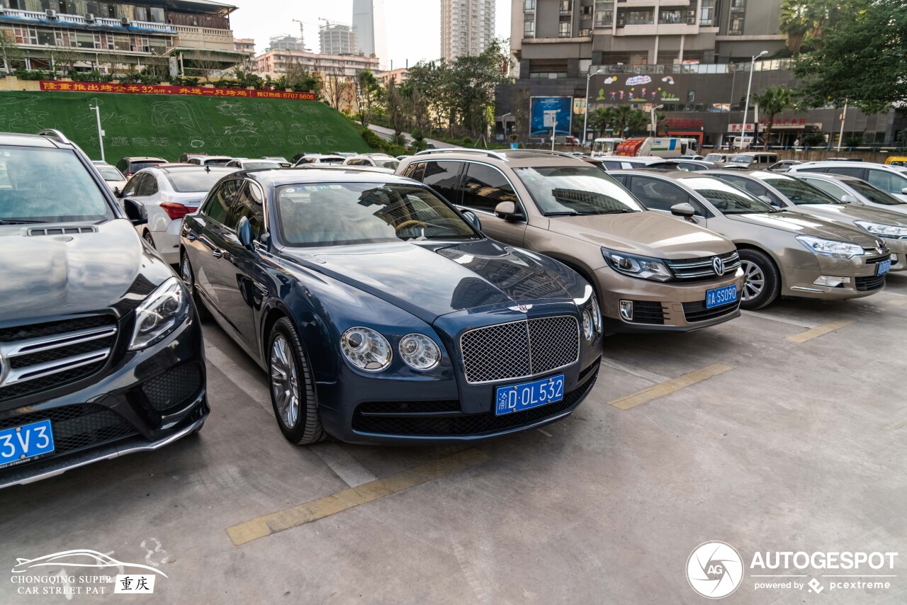 Bentley Flying Spur V8