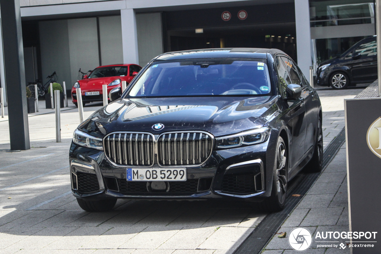 BMW M760Li xDrive 2019