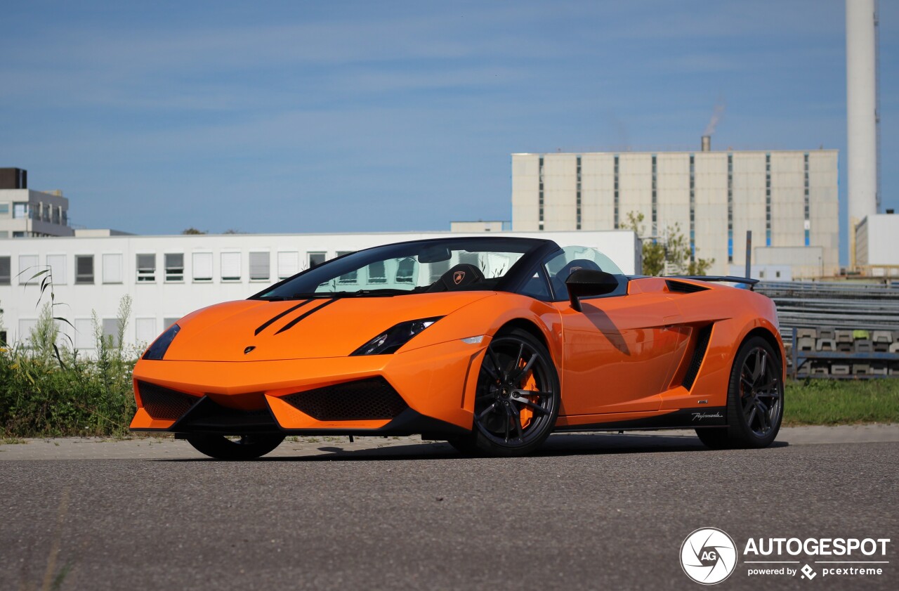 Lamborghini Gallardo LP570-4 Spyder Performante