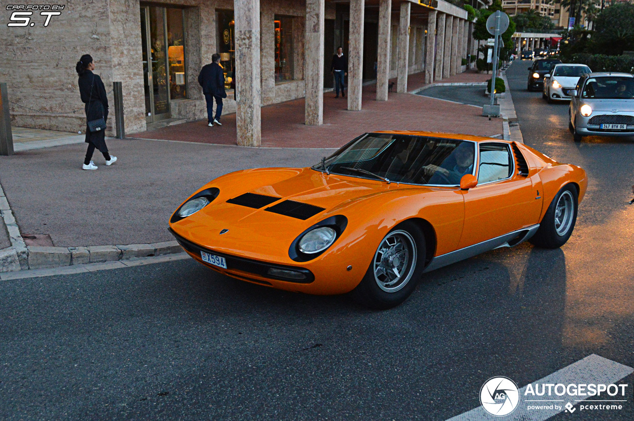 Lamborghini Miura P400 SV