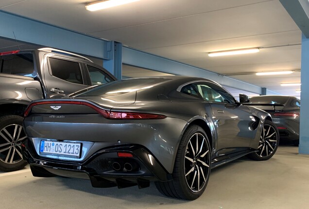 Aston Martin V8 Vantage 2018