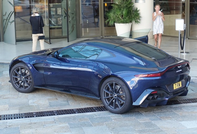 Aston Martin V8 Vantage 2018