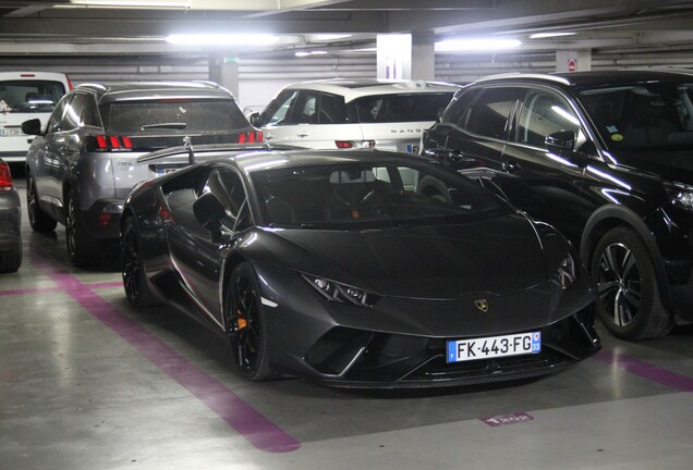 Lamborghini Huracán LP640-4 Performante