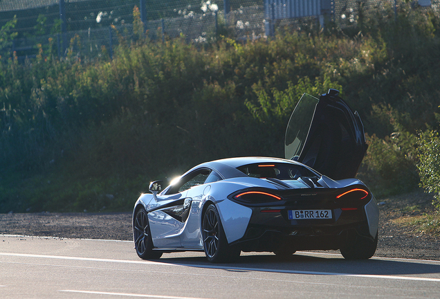 McLaren 570S