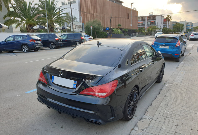 Mercedes-AMG CLA 45 C117