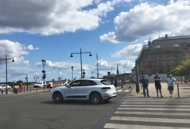 Porsche 95B Macan Turbo