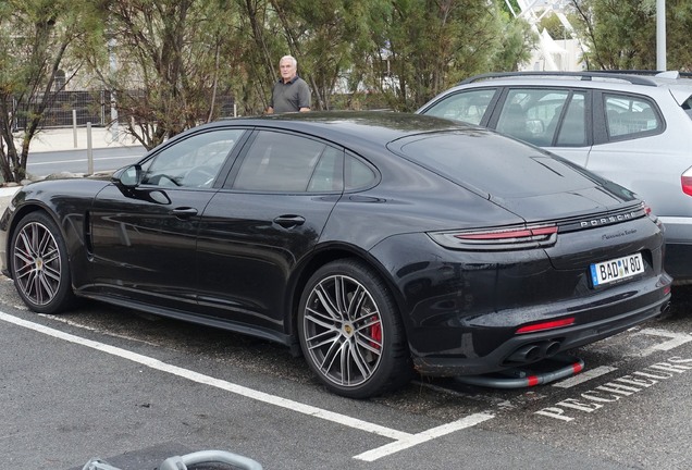 Porsche 971 Panamera Turbo