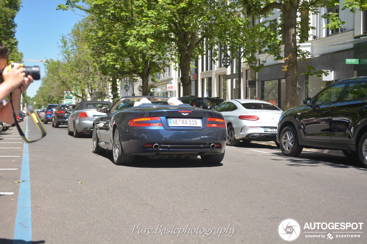 Aston Martin DB9 Volante