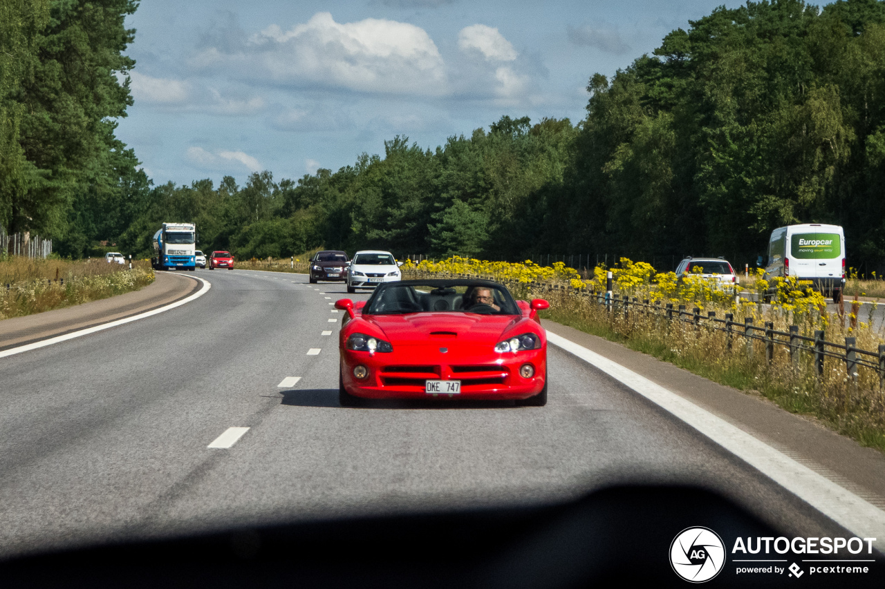 Dodge Viper SRT-10 Roadster 2003