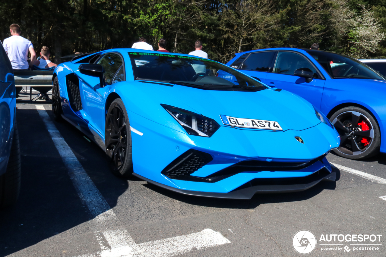 Lamborghini Aventador S LP740-4