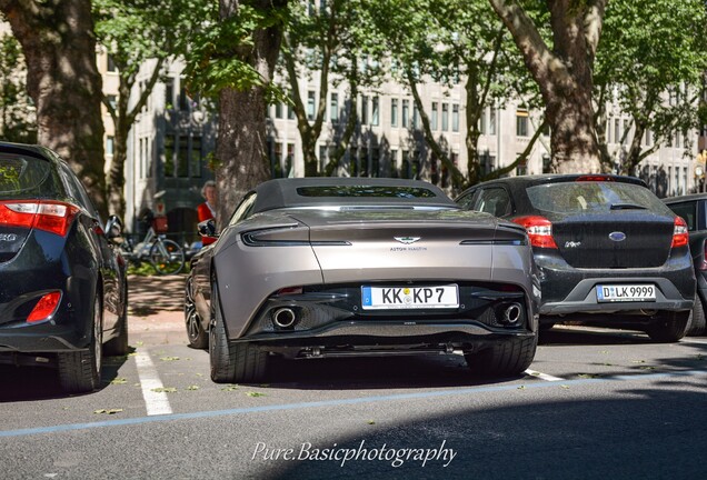 Aston Martin DB11 V8 Volante