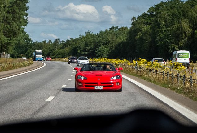 Dodge Viper SRT-10 Roadster 2003