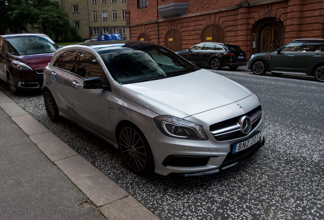 Mercedes-Benz A 45 AMG