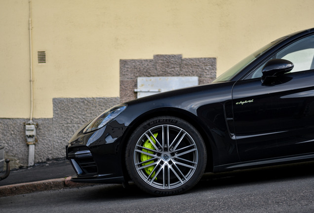 Porsche 971 Panamera Turbo S E-Hybrid