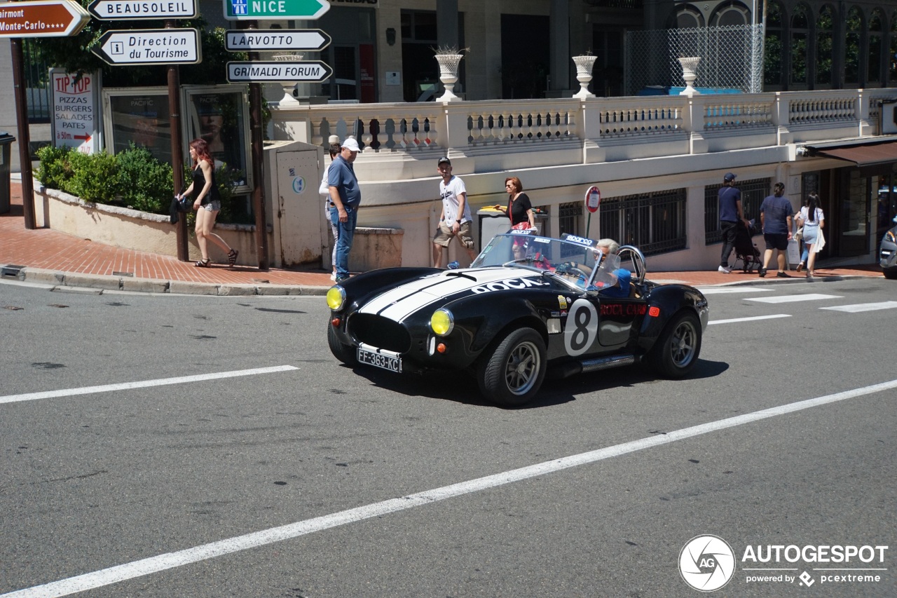 AC Cobra 427