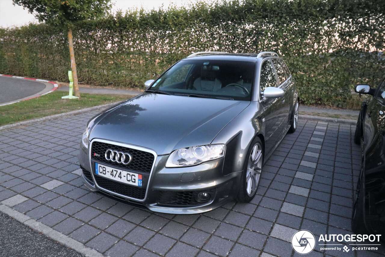 Audi RS4 Avant B7