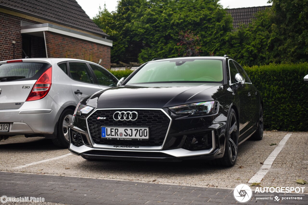 Audi RS4 Avant B9