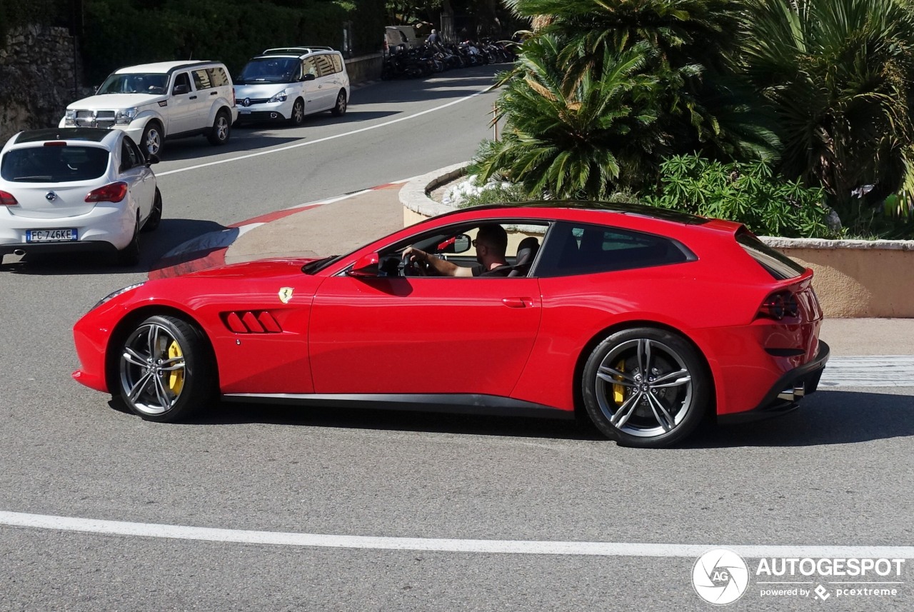 Ferrari GTC4Lusso