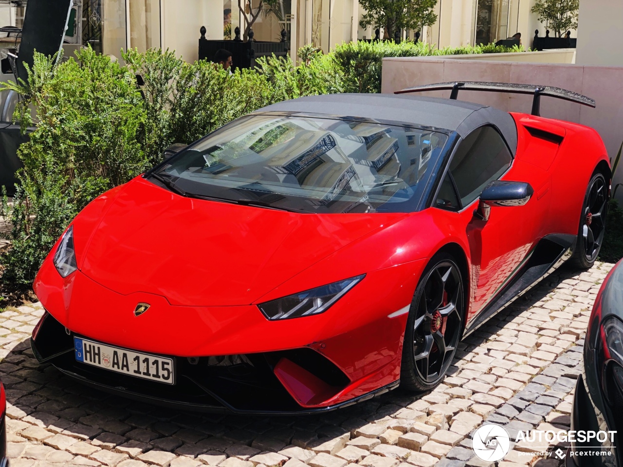 Lamborghini Huracán LP640-4 Performante Spyder