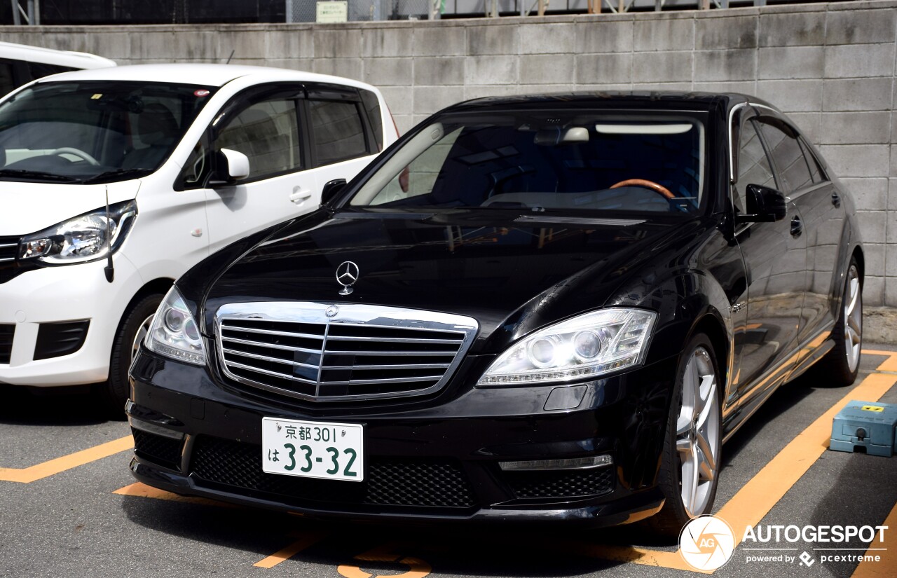 Mercedes-Benz S 63 AMG W221 2010