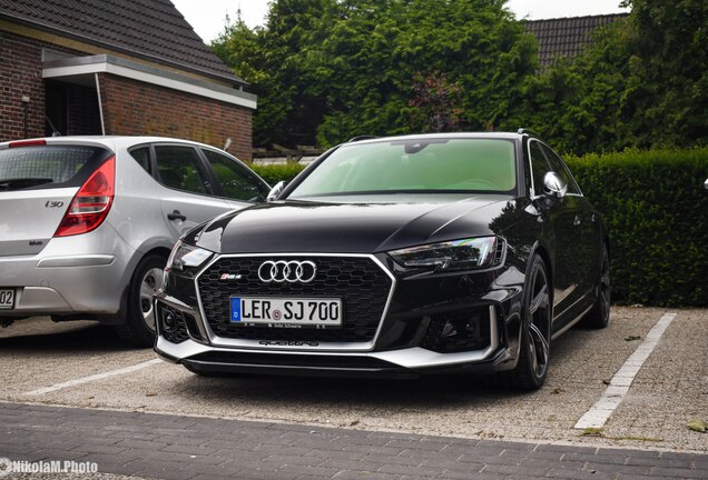 Audi RS4 Avant B9