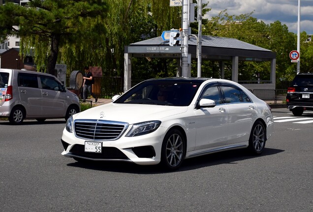 Mercedes-Benz S 63 AMG V222