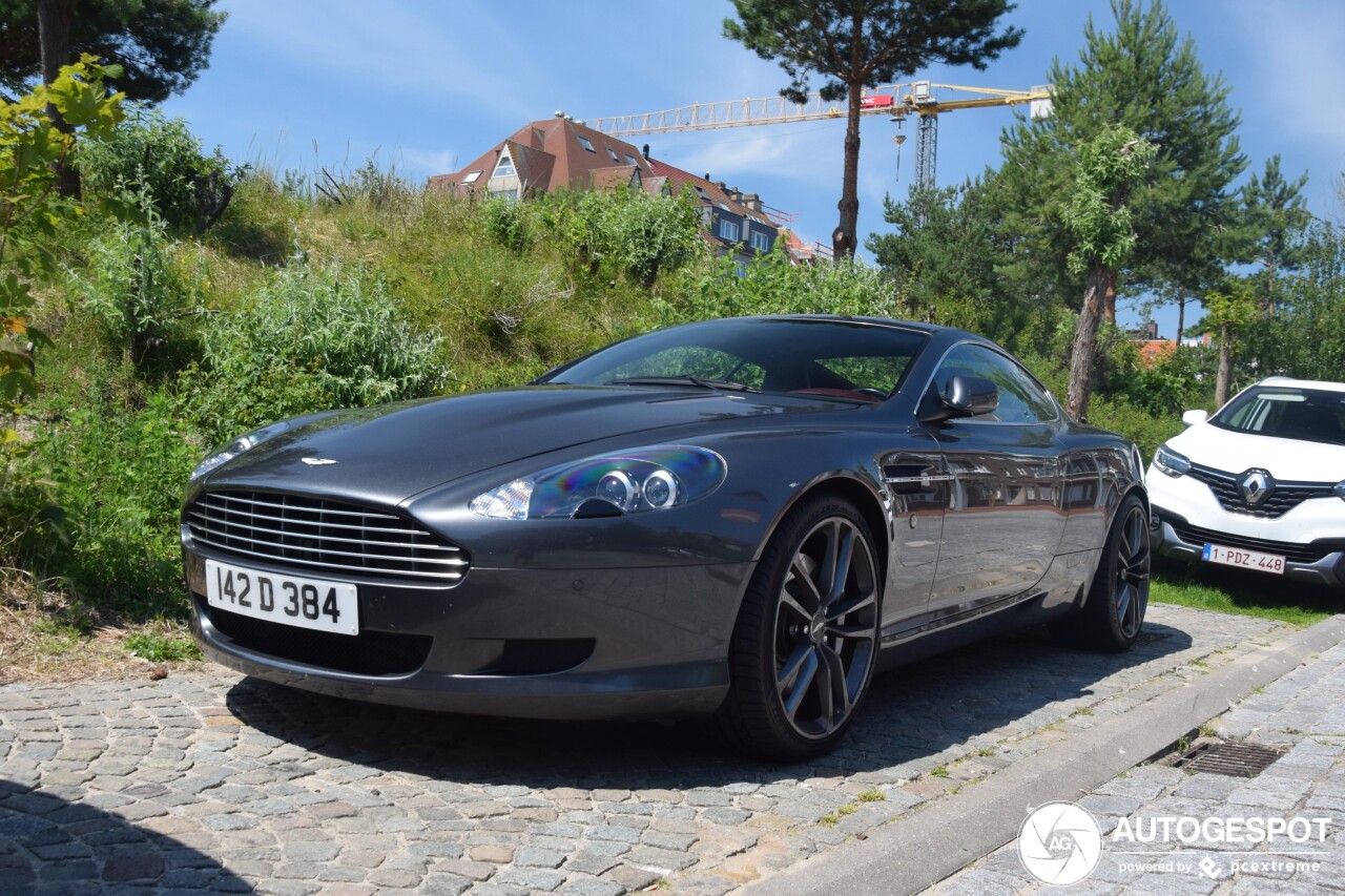 Aston Martin DB9