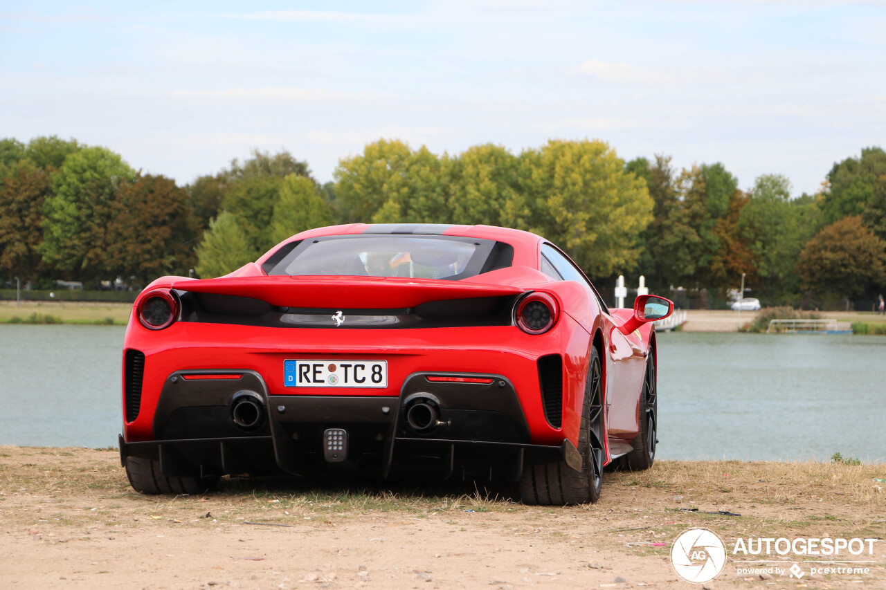 Ferrari 488 Pista