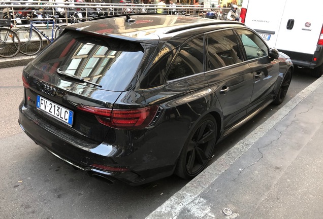 Audi RS4 Avant B9