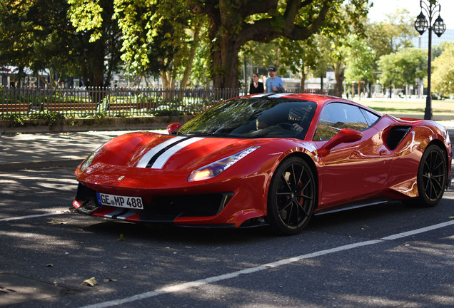 Ferrari 488 Pista