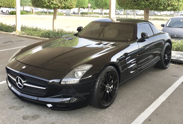 Mercedes-Benz SLS AMG