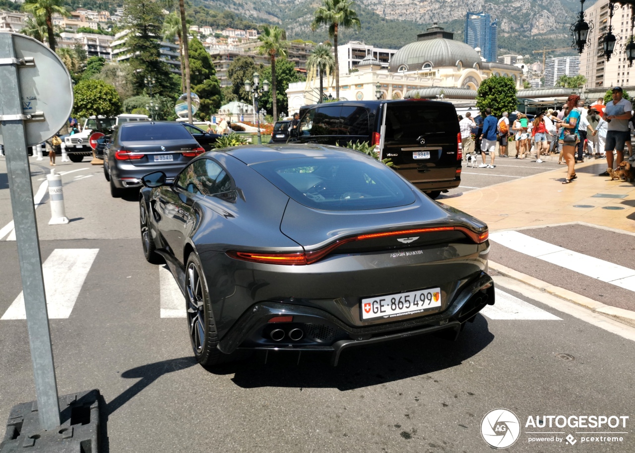 Aston Martin V8 Vantage 2018