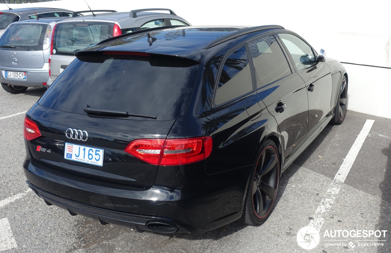 Audi RS4 Avant B8