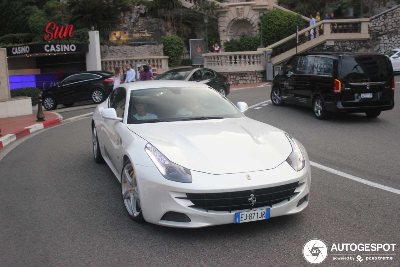 Ferrari FF