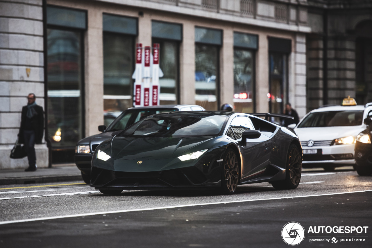 Lamborghini Huracán LP640-4 Performante