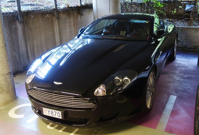 Aston Martin DB9