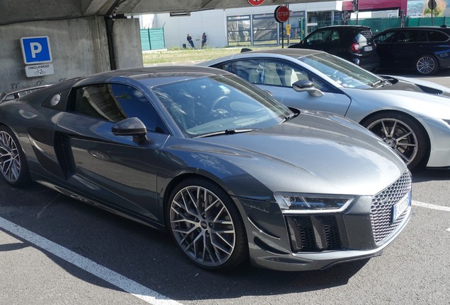 Audi R8 V10 Plus 2015
