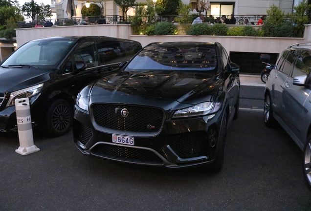 Jaguar F-PACE SVR