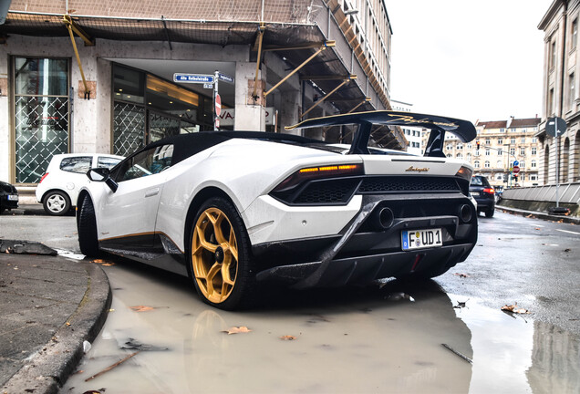 Lamborghini Huracán LP640-4 Performante Spyder